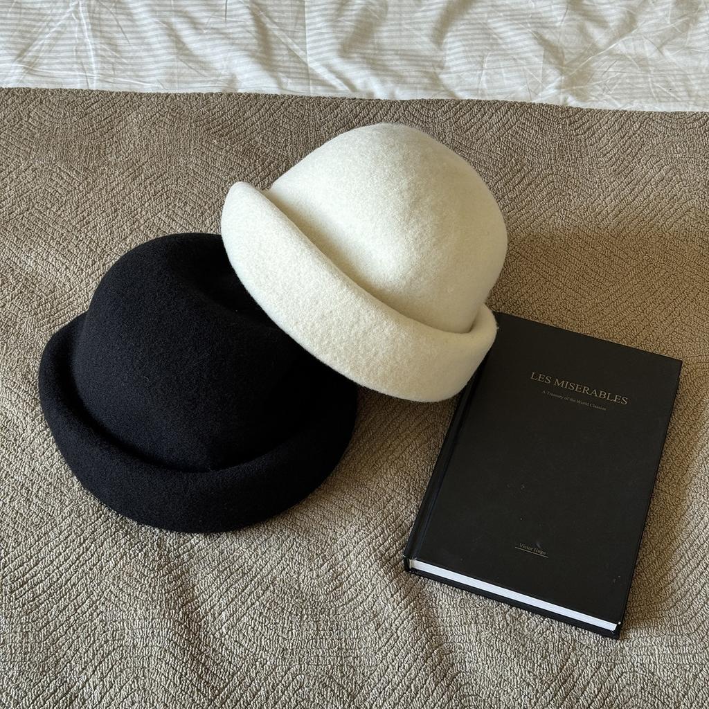 Two-color French retro solid color woolen curling top hat