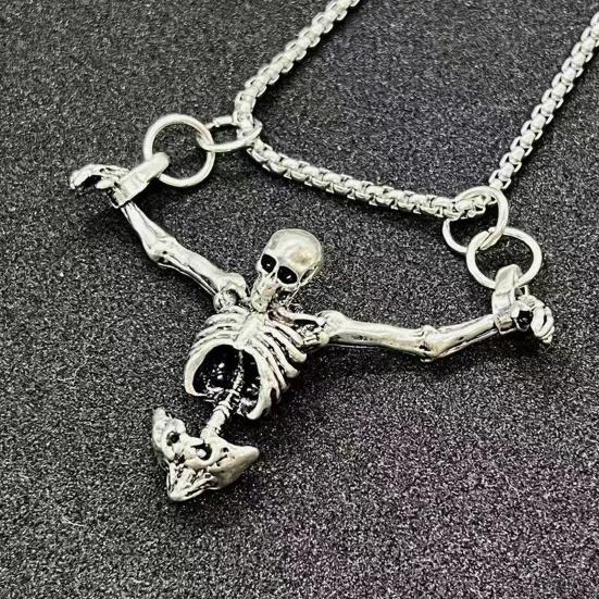 Скелет автомобиля Висячие украшения Преувеличенная готика Винтаж Хип-хоп Панк Цинковый сплав Череп Ожерелье Авто Интерьер Зеркало заднего вида Скелет Очарование