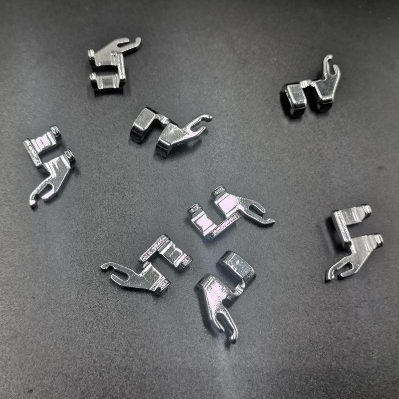 Аксессуары для многофункциональных электрических швейных машин Держатель прижимной лапки 155964 Низкий хвостовик 446014-1