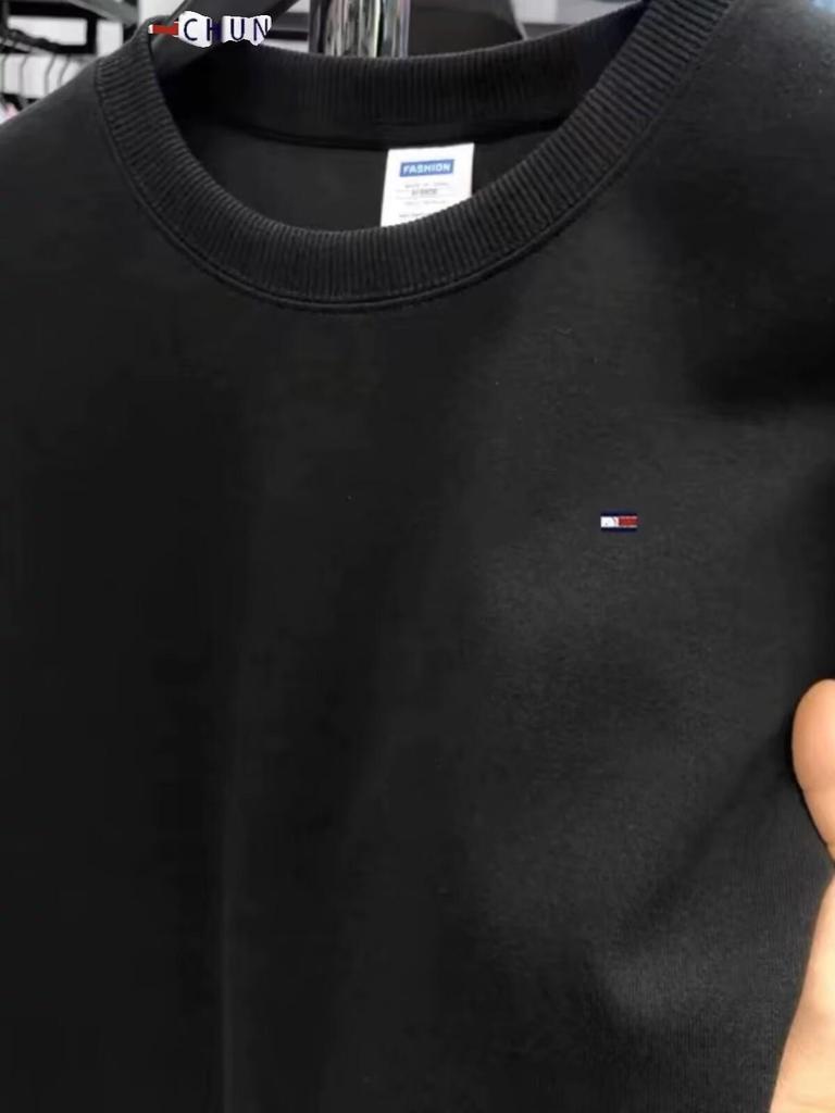 Tommy Men's Cozy Fleece-Lined Winter Hoodie: Warm Round Neck Pullover