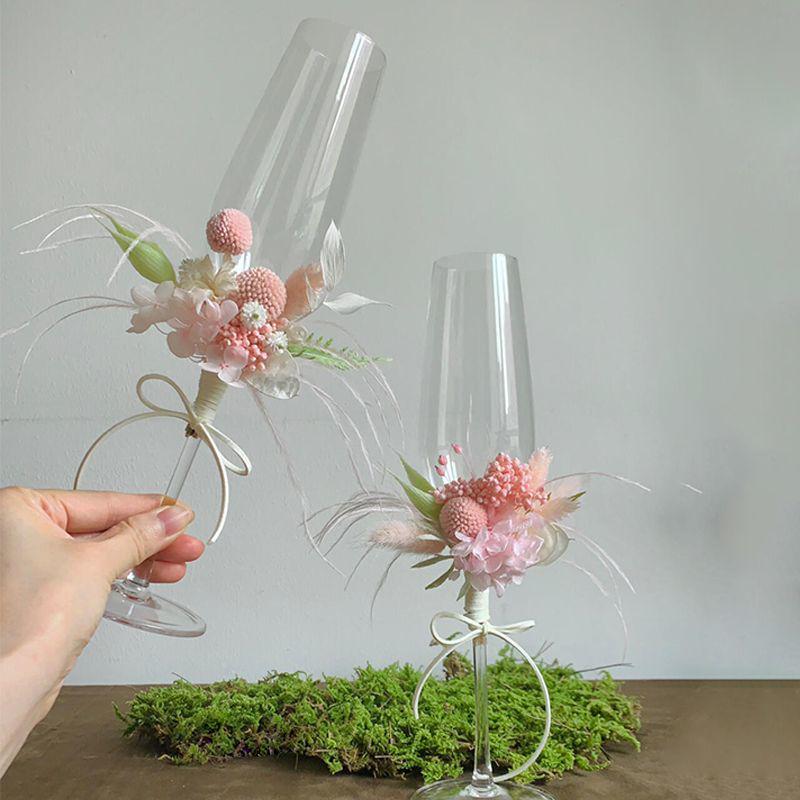 Пара Бокалов для Свадебного Тоста с Бессмертным Цветком - Идеальный Подарок на Помолвку или Свадьбу Своими Руками