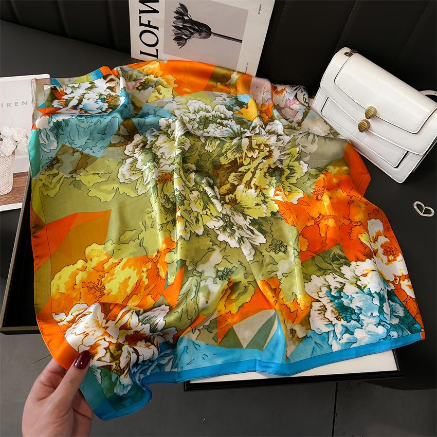 Geometric Color Matching Simulation Silk 70 Small Square Scarf Printed Silk Scarf Women'S Thin Scarf Sunscreen Headscarf