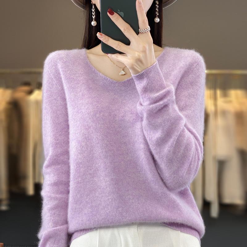 Women's V-Neck Wool Sweater: New Autumn/Winter Solid Color, Loose Fit, Versatile Style.