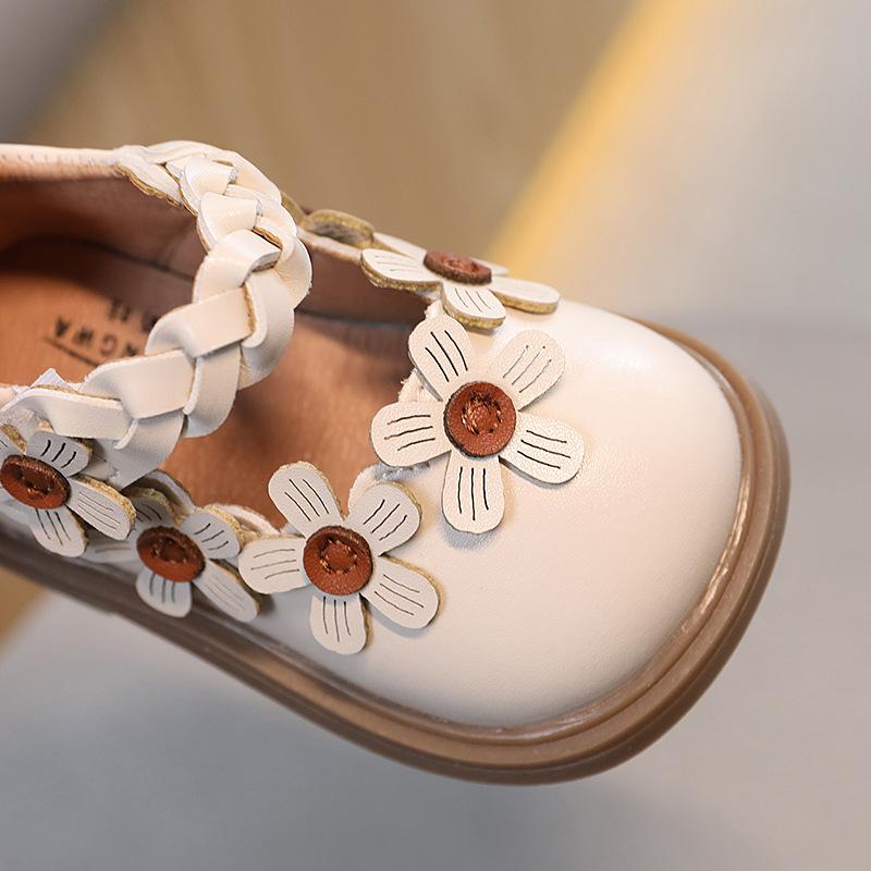 Детская обувь Осенние милые кожаные туфли принцессы для маленьких девочек Кроссовки с мягкой подошвой Универсальные повседневные туфли для школьных вечеринок Zapatillas