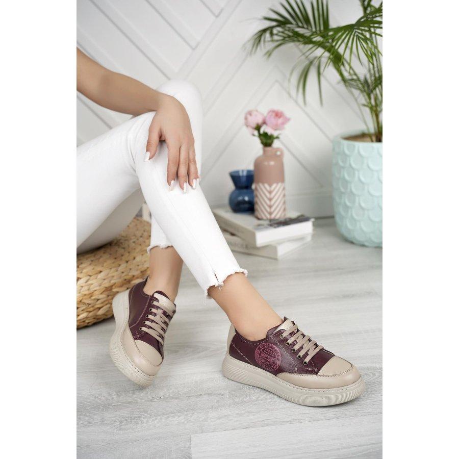 Женские кроссовки из натуральной кожи