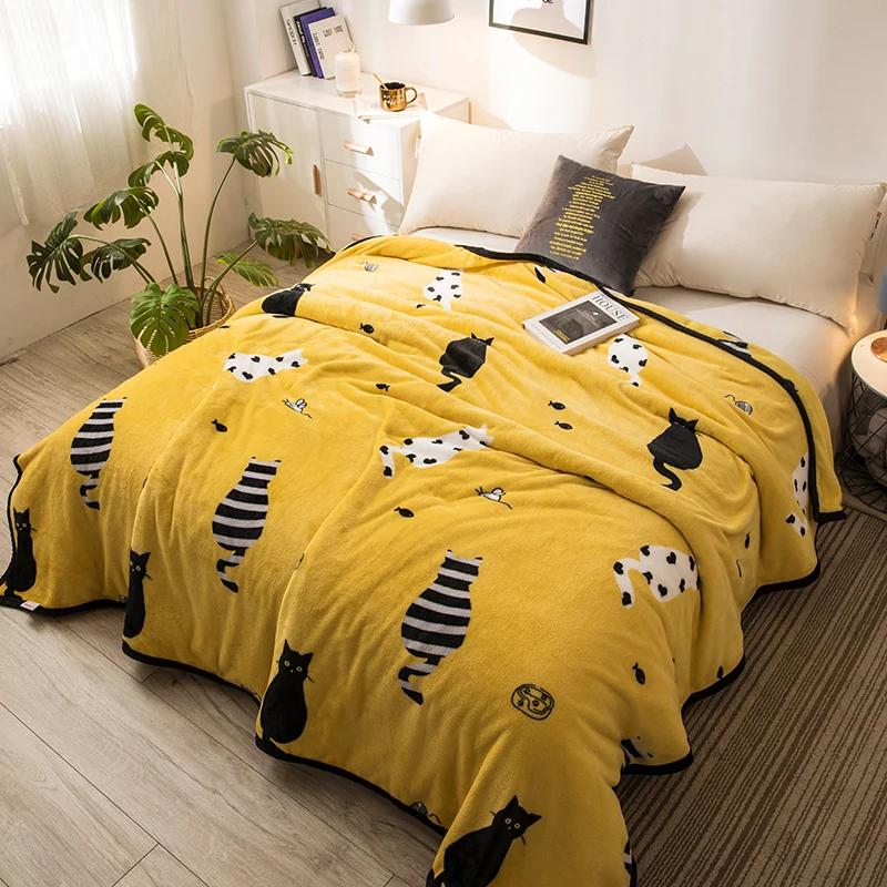 Romantic Love Hearts Pattern Throw Blanket Super Soft Cozy Warm Flannel Blanket for Couple Decorative Home Bed Sofa Couch Chair