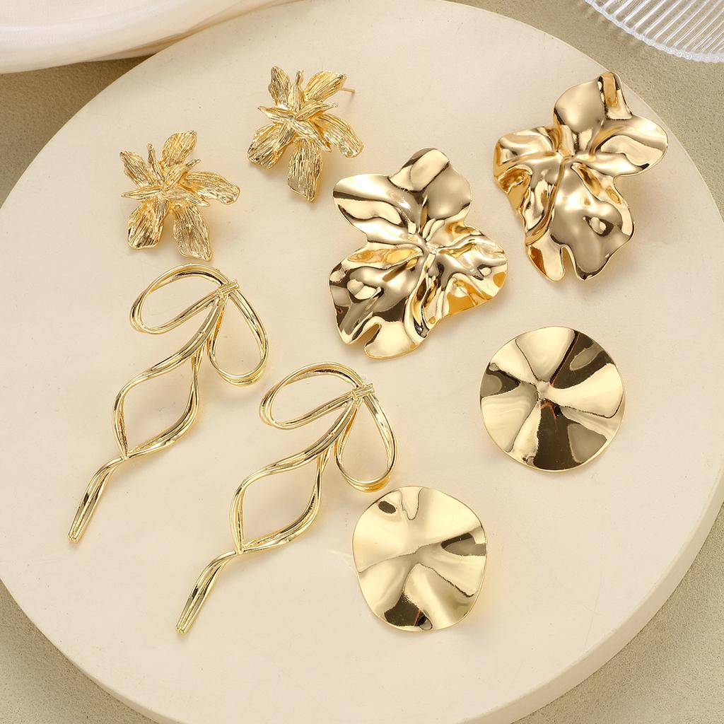 4 Pairs Fashion Bow Flower Earrings Set For Women Vintage Gold Color Stud Hoop Earrings Jewelry Party Daily Wear Gift 2026 New