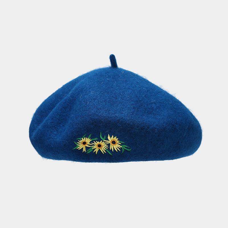 Women's Checked Beret Winter Floral Embroidery Street Fashion Hat Internet Celebrity Artist Xingjing BLM154