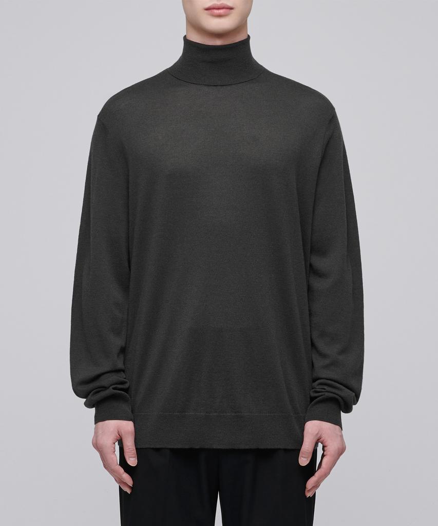 MUSINSA STANDARD Merino Wool Blend High-Gauge Turtleneck Knit [Gunmetal]