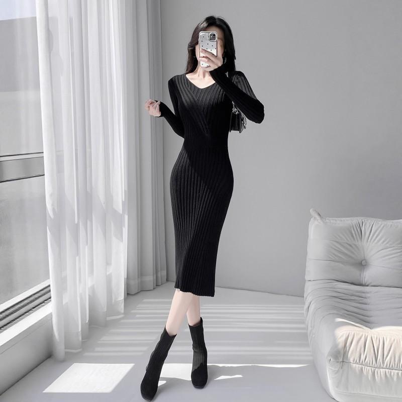 Womens Black Knit Midi Dress Long Sleeve V-Neck Slim Fit High Waist Elegant Office Wear Winter Layering Piece