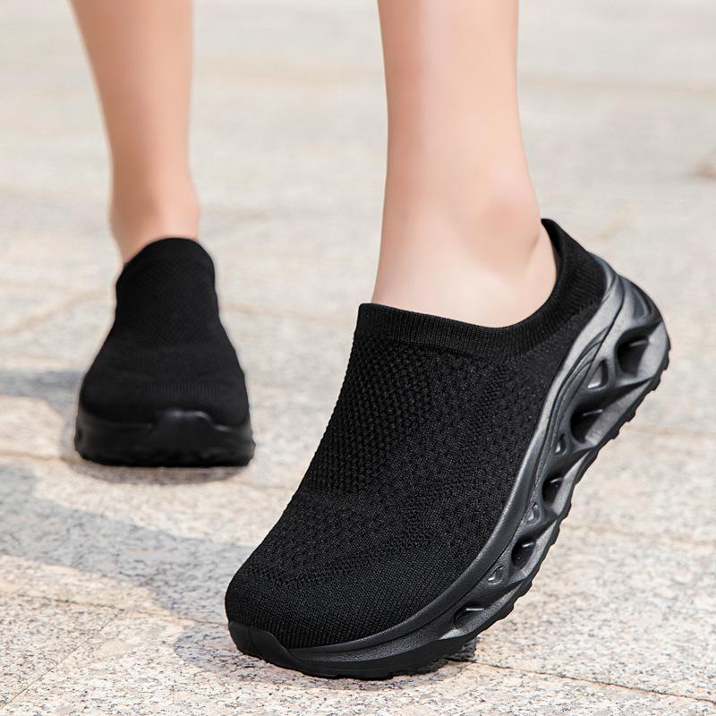 Breathable wide-headed shoes, flying-woven sports shoes, casual couple's hiking non-slip barefoot half-tray socks shoes