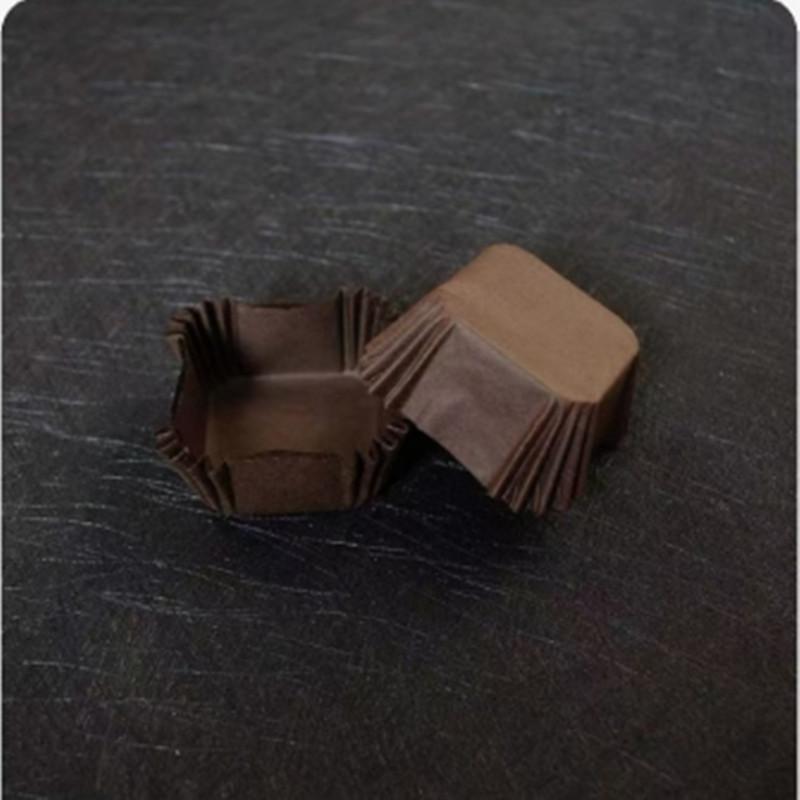 100/250 шт. Бумажная подставка для лунных пряников Квадратная бумажная подложка для брауни среднего размера 45/50/55/62 мм Бумажный лоток Xue Meiniang Маслостойкий стаканчик