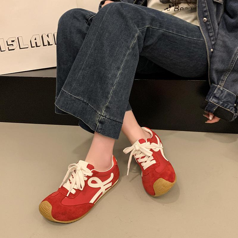 Красные немецкие кроссовки для женщин 2025 года, новая весна, ретро, симпатичные, с мягкой подошвой, для спорта и отдыха, универсальные, для сноуборда Forrest Gump