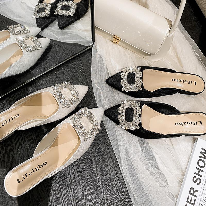 2024 Летняя новая обувь для женщин Красивые тапочки со стразами Уличные повседневные сандалии для девочек на каблуках Мюли Туфли