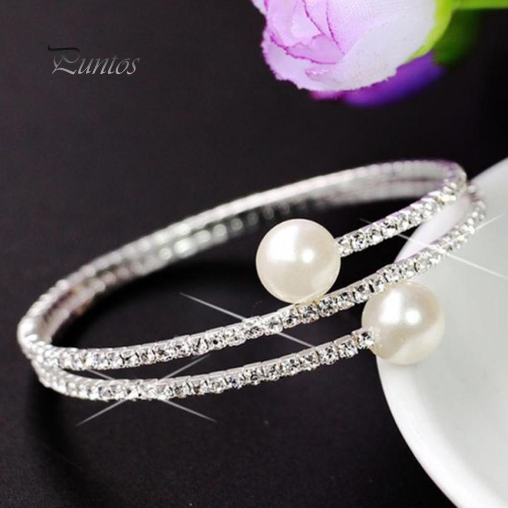 Женский брослет из горного хрусталя с имитацией жемчуга