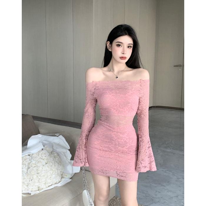 Женское платье с открытыми плечами, осенний стиль, с рукавами-трубами и кружевными деталями