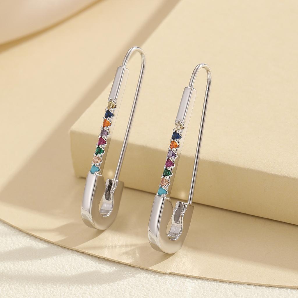 Creative, Exquisite, Compact Paper Clip Earrings for Girls, Simple and Versatile, High-end and Elegant Earrings