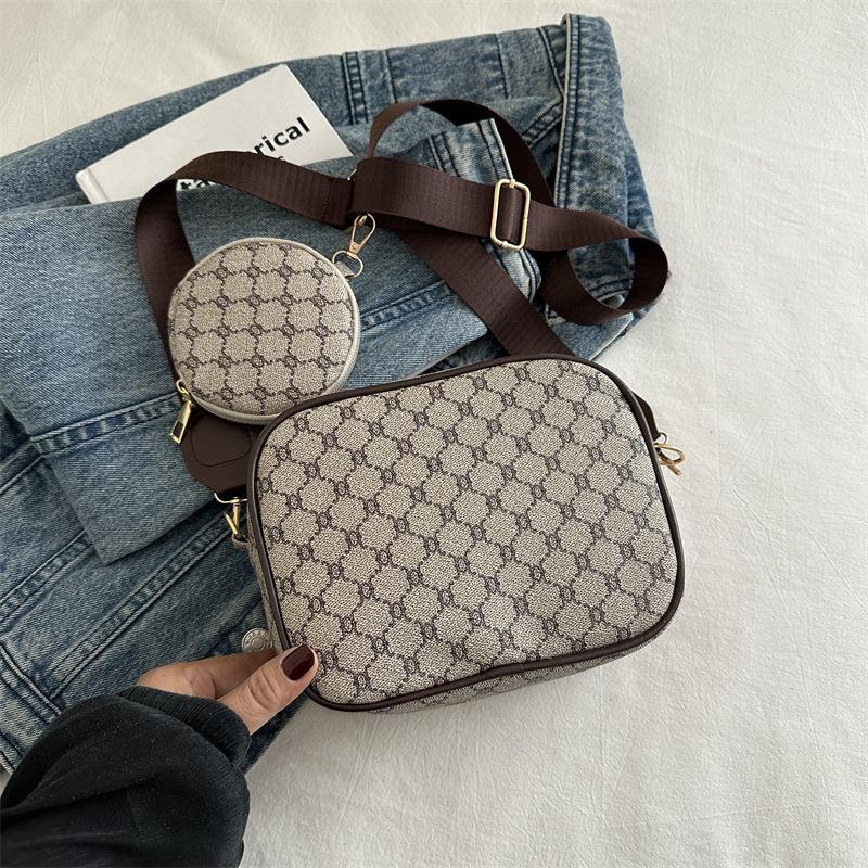 Новая летняя ретро модная простая и высокоценная нишевая дизайнерская пресбиопия одноплечная сумка кроссбоди сумка-мать и ребенок маленькая квадратная сумка