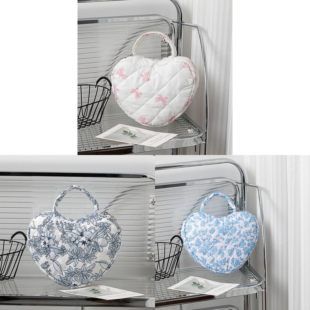 Floral Woman Travel Makeup Bag With Large Capacity And Quilted Design For Home Storage