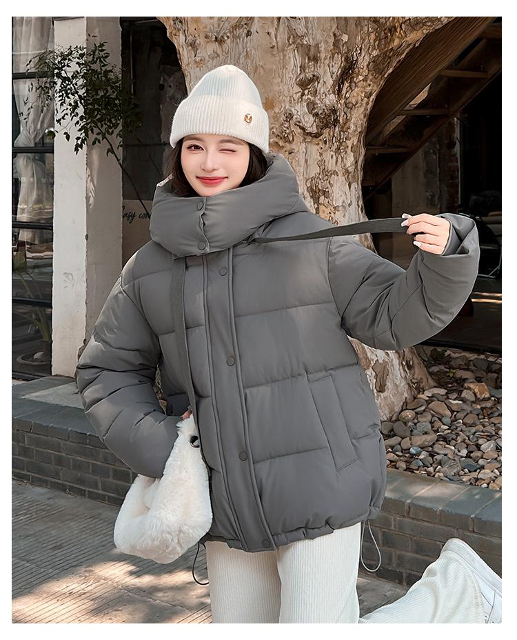 Женская короткая ветрозащитная теплая зимняя куртка-пуховик с капюшоном и поясом