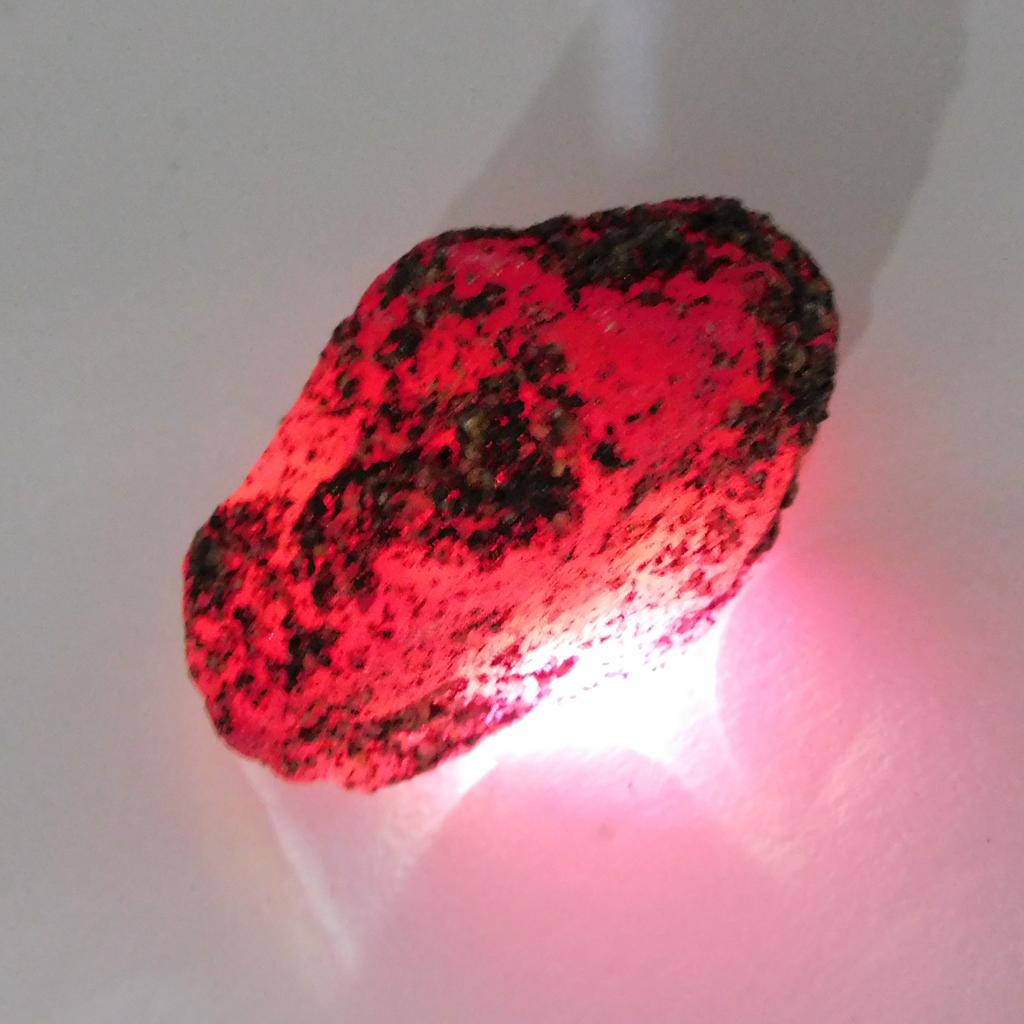 Natural Red Ruby Loose Gemstone Raw Rough 154.95 ct Uncut for Lapidary and Gem Collections