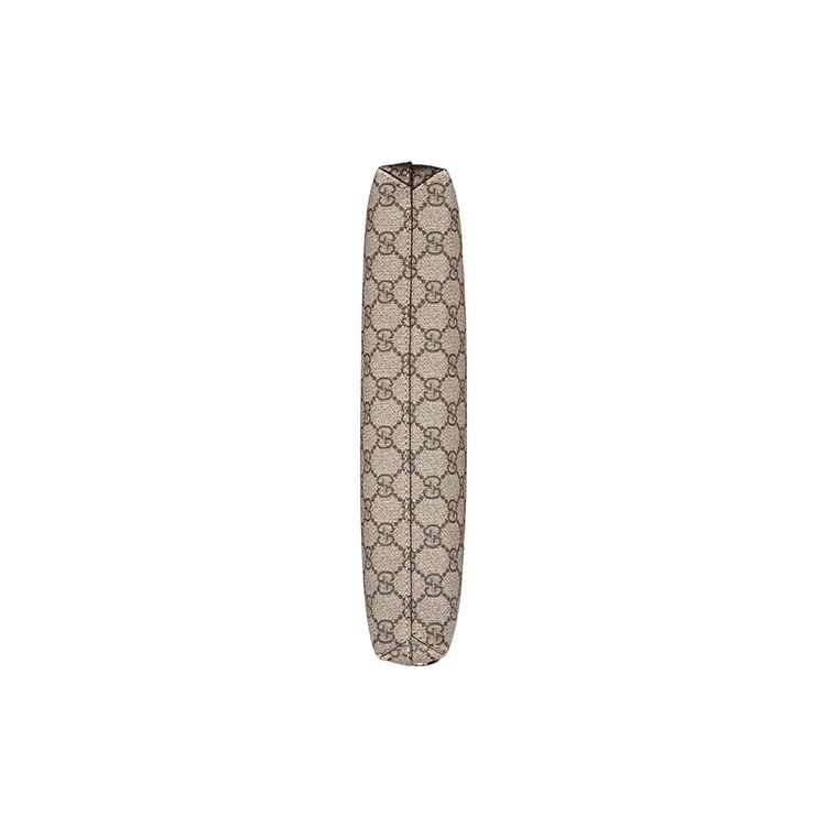 Gucci Кожаная косметичка-клатч GG Supreme из канвы с золотой фурнитурой для унисекс на каждый день