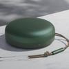 Bang & Olufsen Beosound A1 2-го поколения Зеленый Портативная колонка, Беспроводная Bluetooth, Сертификация IP67, Водонепроницаемая и Пылезащищенная, для Видеоконференций, 18 часов работы