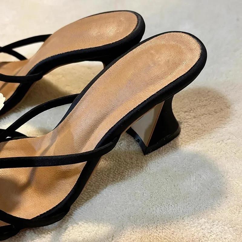 Fashion Female Shoes 2025 Open Toe Women's Slippers Fashion Dress Slippers Women String Bead Butterfly High Heels Square Toe Sandals