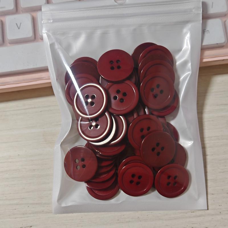 Круглые пуговицы для костюма из смолы 20 мм с тонким краем черного и белого цвета с 4 отверстиями