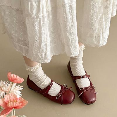 Весенняя модная обувь Мэри Джейн с бантом, новая, с круглым носком, с мелким вырезом, на плоской подошве, женские маленькие кожаные туфли для юбки