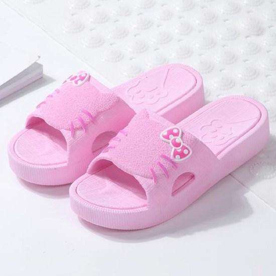 Living Warm Cat Height Height Slippers, a Popular Character In Korea