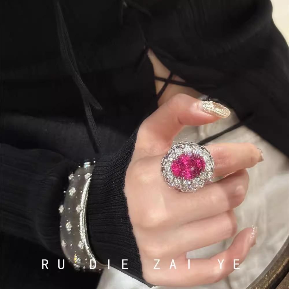 pink rose Sparkling rose-red pigeon egg-shaped ring with full diamond setting, a luxurious and high-end open ring for women