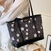 Женская сумка-тоут на плечо с принтом, 2025 новинка, повседневная, в иностранном стиле, летняя сумка-мессенджер, изысканная, большой вместимости, портативная женская сумка