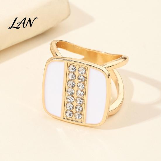Silver Scarf Fastener Square Button, Vertical Rows of Rhinestone Design, Smooth Buckle Oxidation Resistant Button Silk Elegant Clip for Shawls