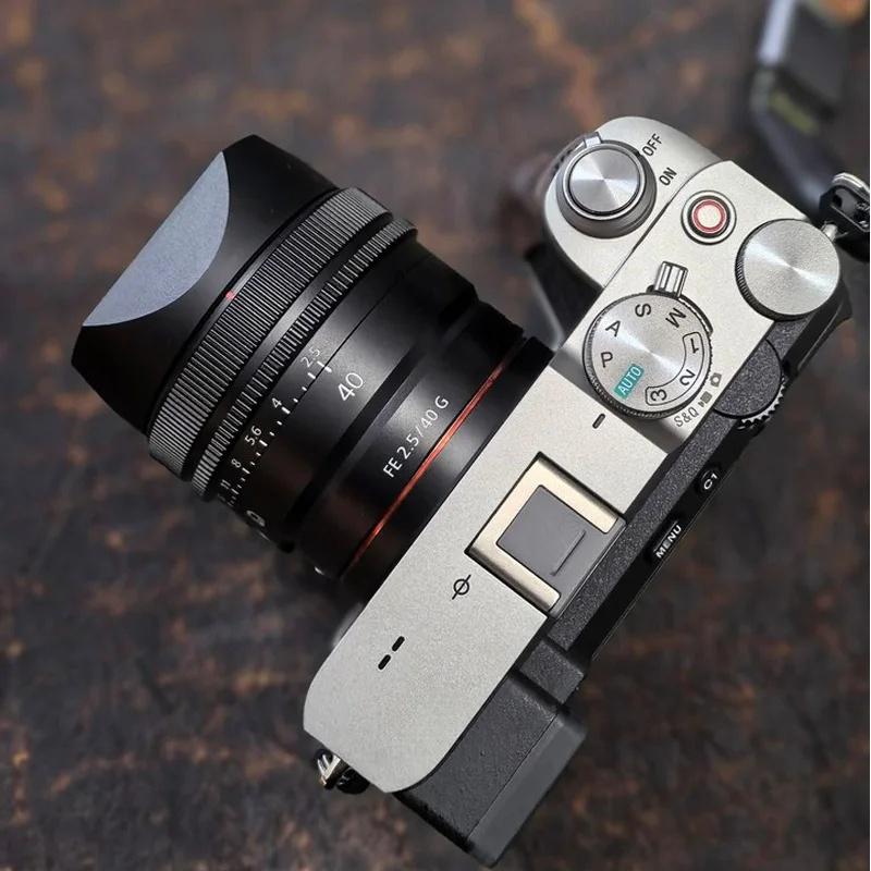 Металлический бленда с байонетным креплением для объективов Sony FE 50mm F2.5 G, FE 40mm F2.5 G, FE 24mm F2.8 G с крышкой