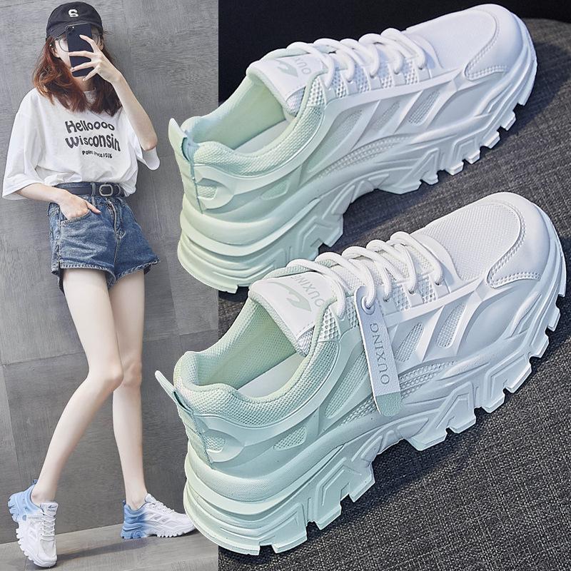 Лето 2025 года, новые женские туфли на одинарной сетчатой платформе для пап, модные универсальные дышащие кроссовки для женщин, увеличивающие рост