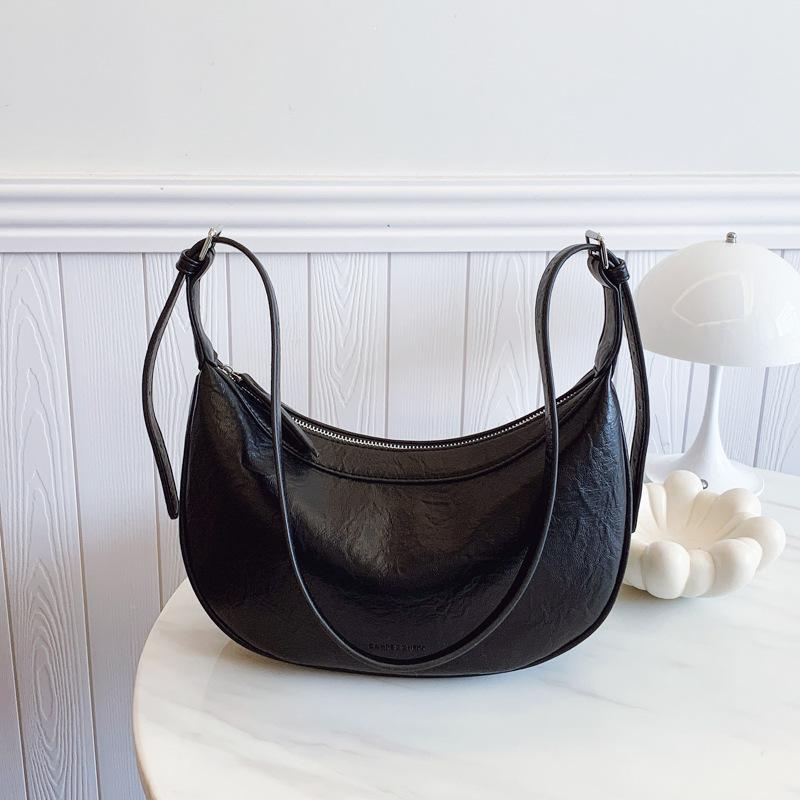 Popular Bags Women's New Spring and Summer Commuter Shoulder Bag Casual Texture Versatile Messenger Dumpling Bag