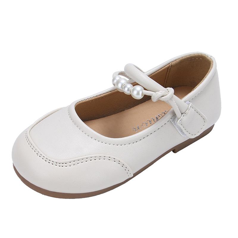 Туфли принцессы для девочки 2025 новая детская обувь в иностранном стиле кожаная обувь на мягкой подошве одинарная обувь для маленькой девочки детская обувь модная и универсальная
