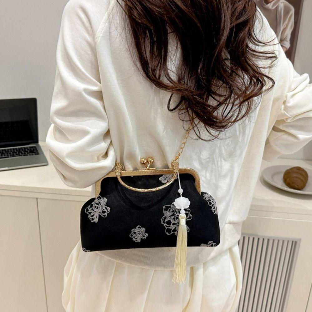 Cheongsam Accessories Chinese Style Handbag Elegant Ladies Shell Bag Hanfu Clutch Bag Lady