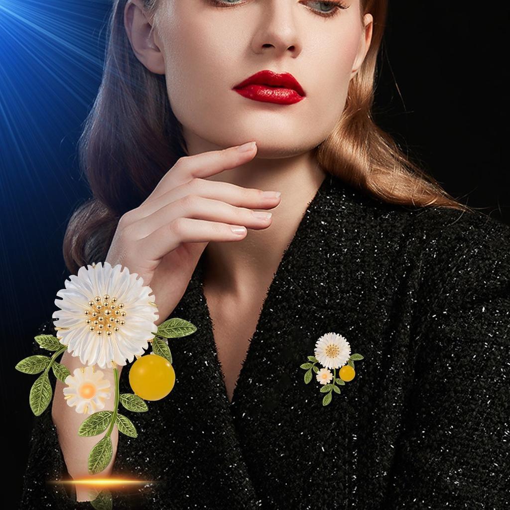 Daisy Brooch, High-End Fritillary Tide Personalized Women'S Pin, Elegant Clothes Accessories, Neckline Decorative Neckpin