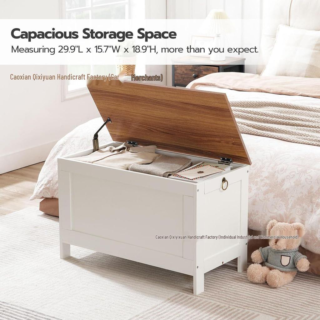 Деревянный сундук для хранения с подъемной крышкой и безопасными петлями