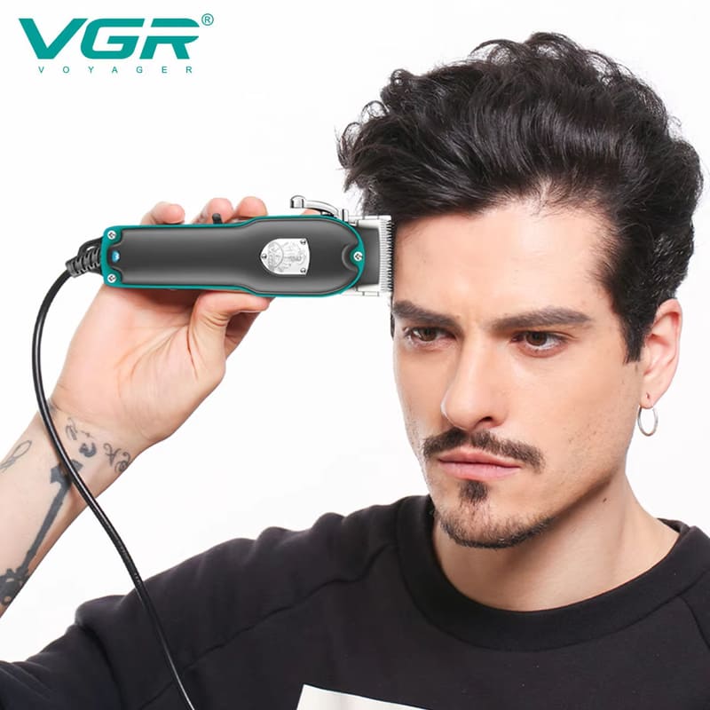 VGR V-123 Профессиональная мужская мощная сетевая машинка для стрижки волос для салона, электрическая машинка для стрижки волос с насадками разных размеров и регулируемыми лезвиями