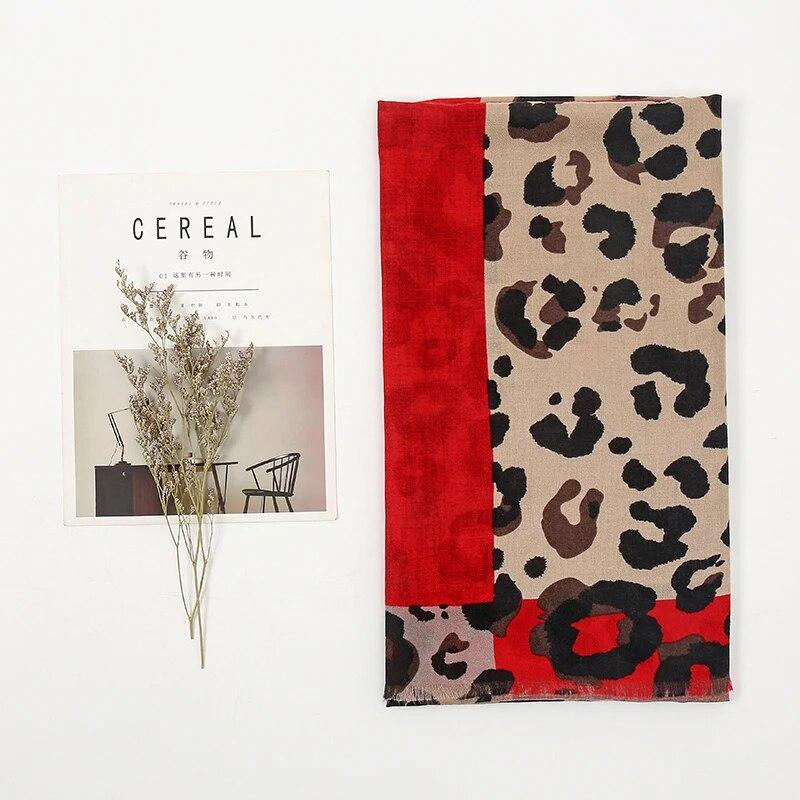 Универсальный хлопковый леопардовый шарф для женщин, тонкая коричневая шаль, двухцветная теплая шаль, модный стиль для поездок на работу