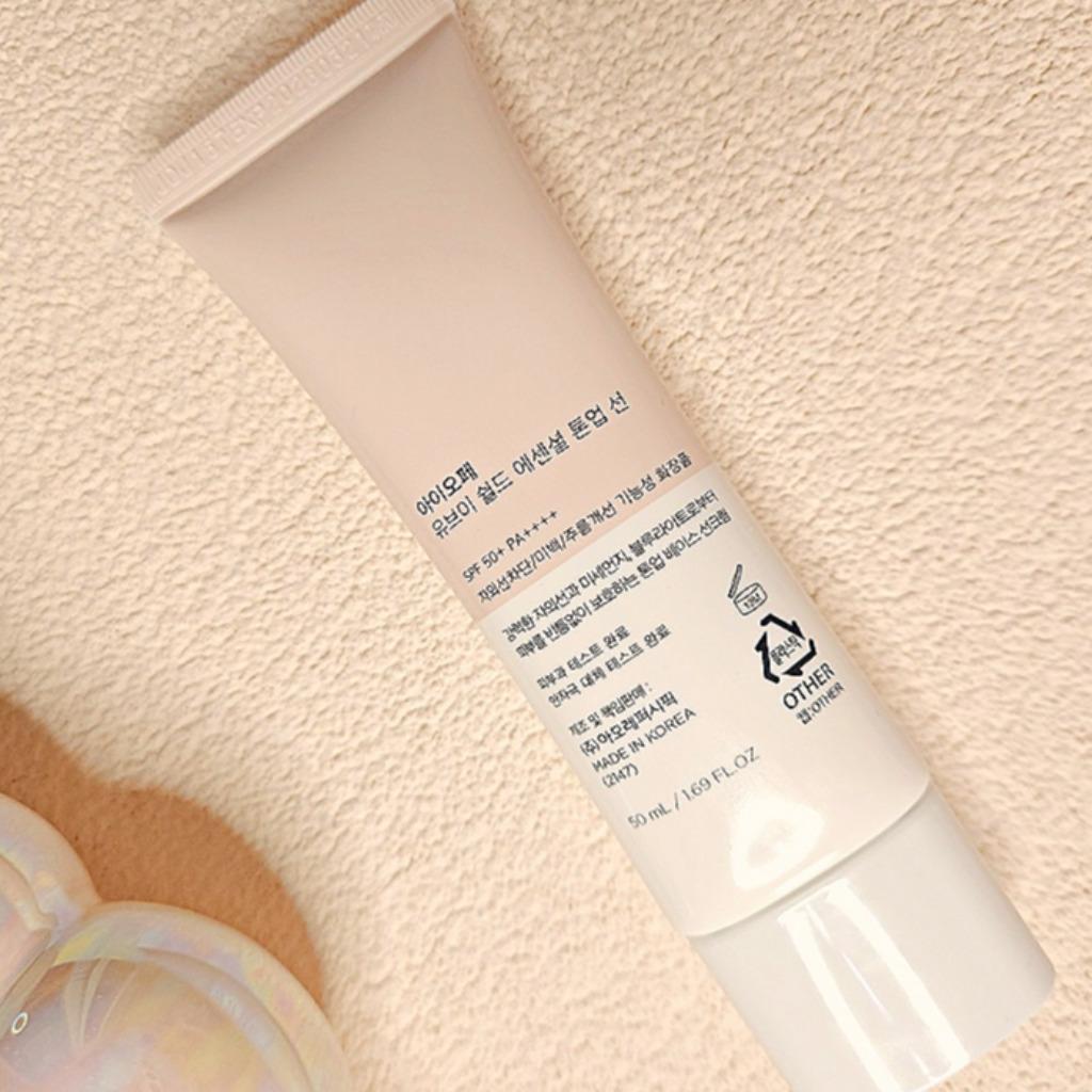 Iope UV SHIELD ESSENTIAL ТОНИРУЮЩИЙ СОЛНЦЕЗАЩИТНЫЙ КРЕМ SPF 50+ PA++++ 50 мл