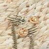 Новые Броши Панк Череп Булавки для Воротника Рубашки Ретро Мода Мужчины и Женщины Стимпанк Шарм Ладонь Универсальная Ретро Цепочка Брошь