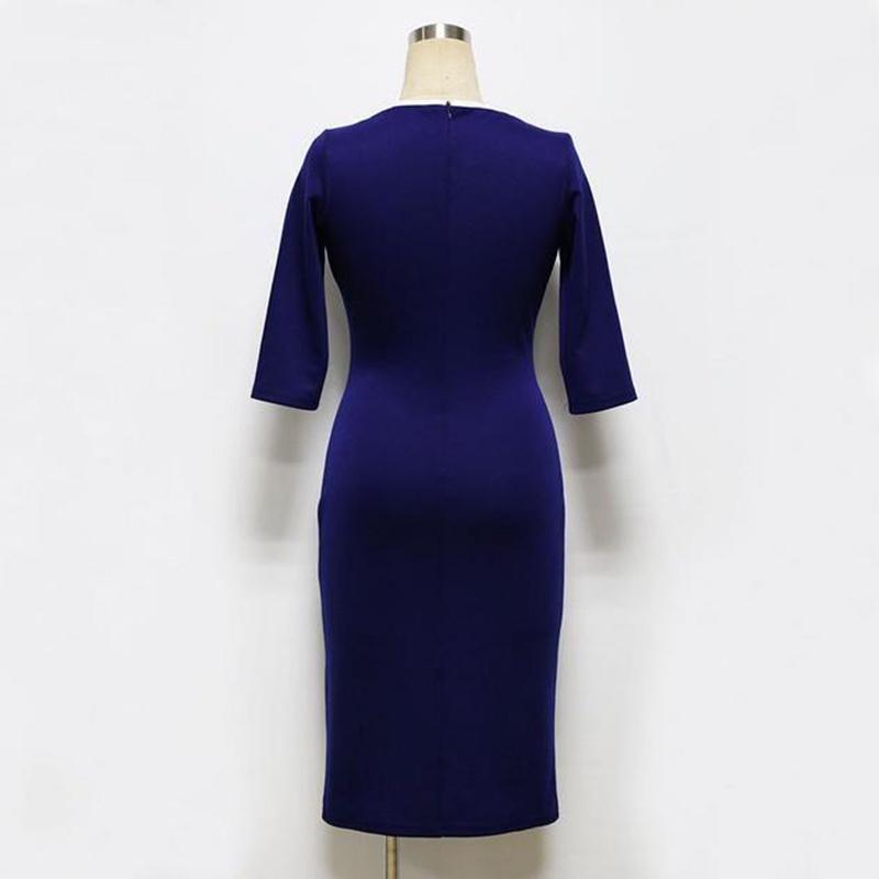 Элегантное женское винтажное платье-бриф с разрезом снизу и неподвластным времени дизайном с глубоким О-образным вырезом