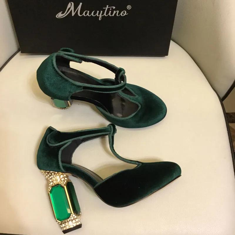 2025 Новые бархатные женские сандалии с круглым носком, драгоценными камнями, стразами, блестящим каблуком, на толстом высоком каблуке, неглубокие, для вечеринок, сцены