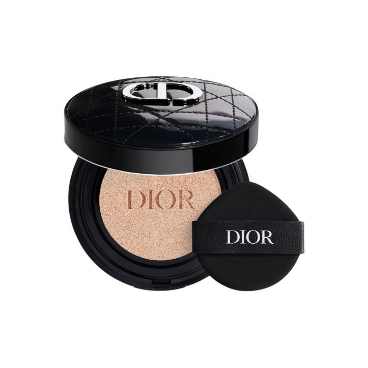 Dior Стойкий сияющий кушон для лица с вышитым чехлом Cannage SPF 50 Увлажняющая тональная основа