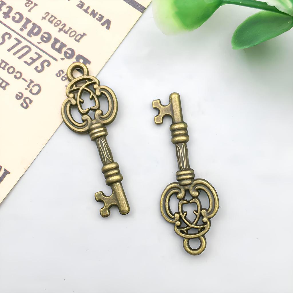 3-Color DIY Alloy Retro Key Jewelry Pendants