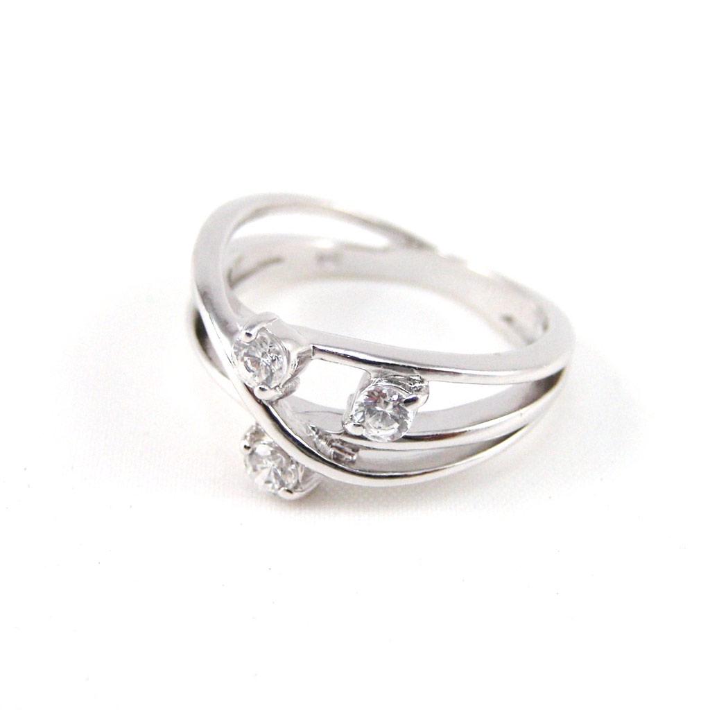 Серебряное кольцо 'Câlin' серебристо-белое - 9 мм